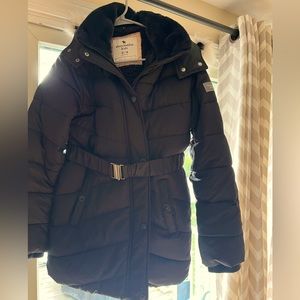 Black Abercrombie Kids winter jacket.